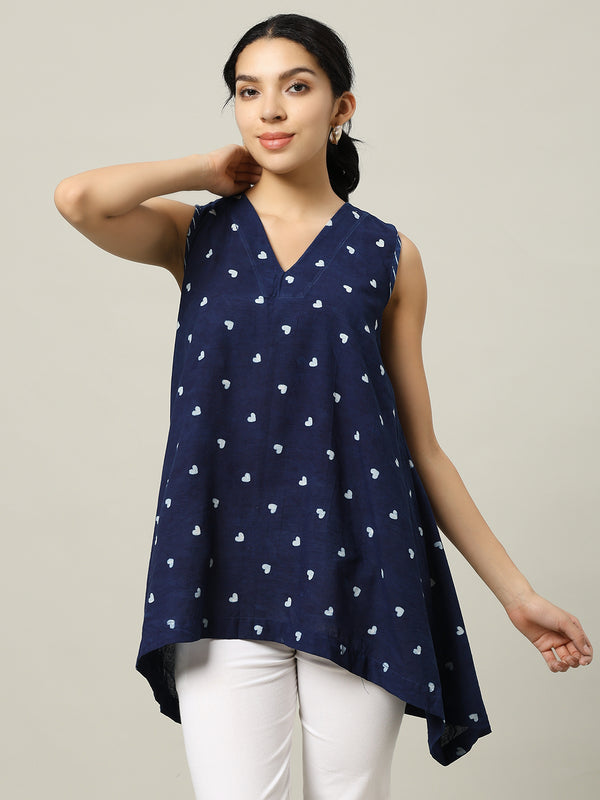 Sleeveless Cotton Indigo Top with Tiny Hearts