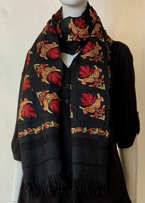 Hand Embroidered Aari Boteh with Tarkashi Trellis