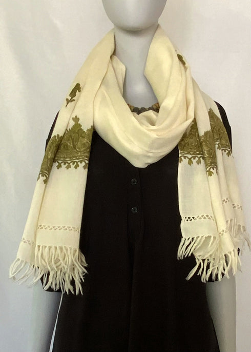 Hand Embroidered Aari Border with Small Motif