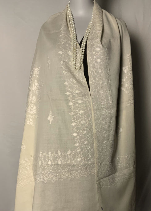 Hand Embroidered with White Sunflower Motif