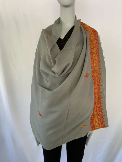 Hand Embroidered Aari Three Channel Border with Small Motif