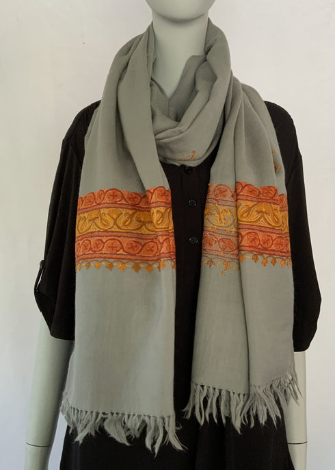 Hand Embroidered Aari Three Channel Border with Small Motif