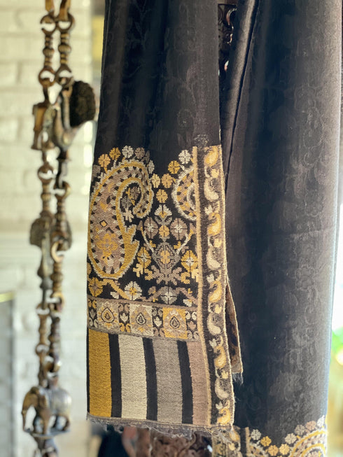 CASHMERE WITH KANI BORDER - BLACK AND YELLOW PAISLEY - makersweave.com
