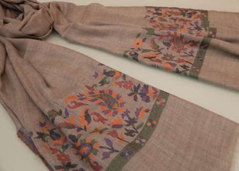 CASHMERE WITH KANI BORDER - GRAY WITH GREEN AND PURPLE WEAVE - makersweave.com