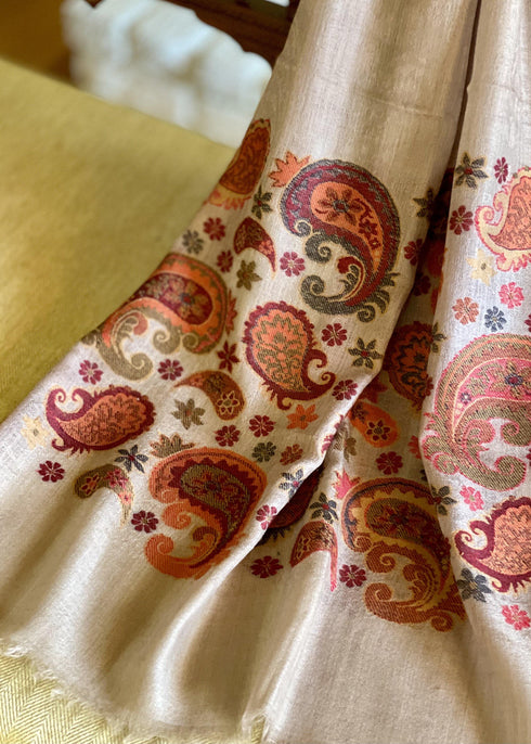 CASHMERE WITH KANI BORDER - BEIGE ORAGE PAISLEY - makersweave.com