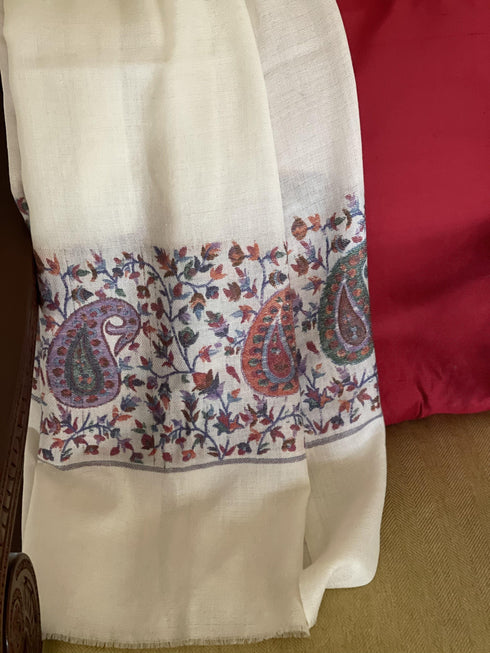 CASHMERE WITH KANI BORDER -OFF WHITE AND GREEN PURPLE PAISELY - makersweave.com