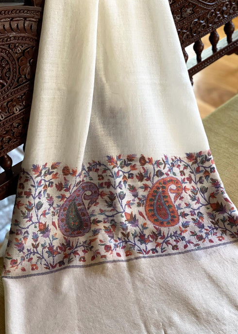 CASHMERE WITH KANI BORDER -OFF WHITE AND GREEN PURPLE PAISELY - makersweave.com