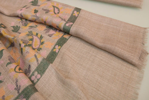 CASHMERE WITH KANI BORDER - BEIGE WITH GREEN AND BABY PINK WEAVE - makersweave.com