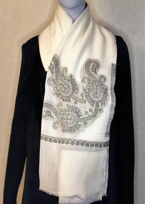 CASHMERE IN OFF-WHITE WITH THIN BLACK WEAVE - makersweave.com